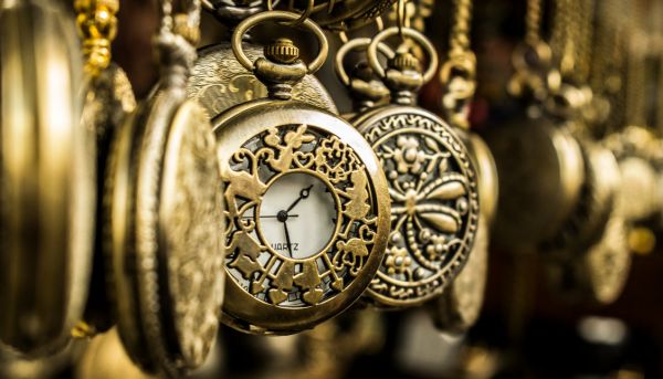 how to buy the best pocket watch