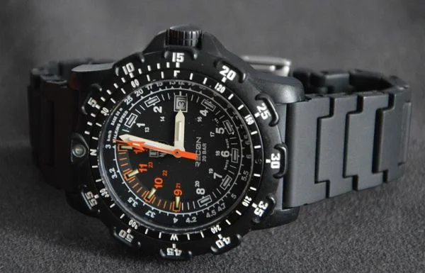 difference between tactical watch and military watch