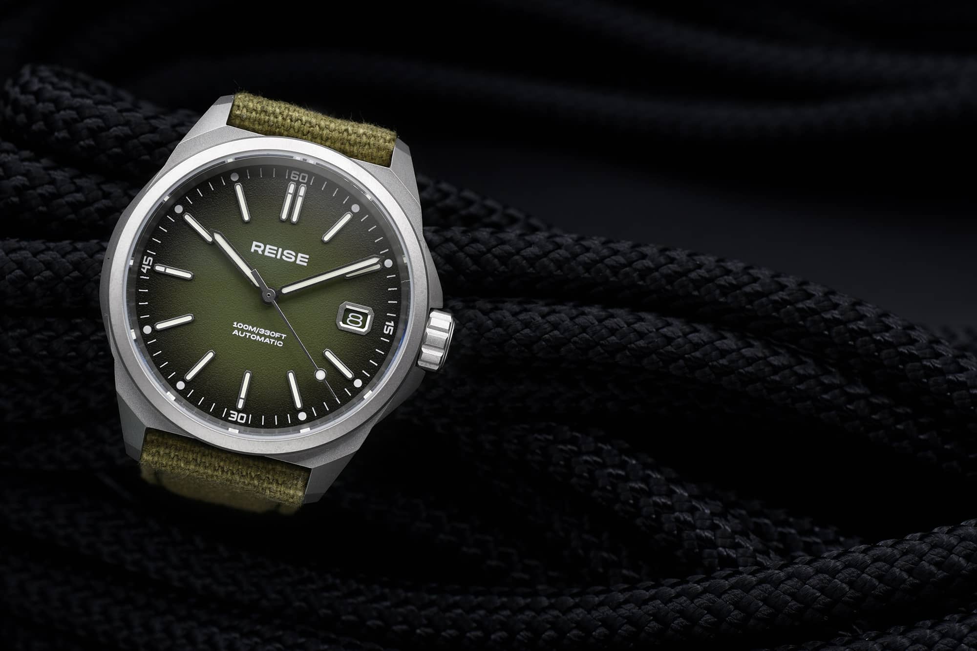 Reise brand's Resolute watch (Titanium)