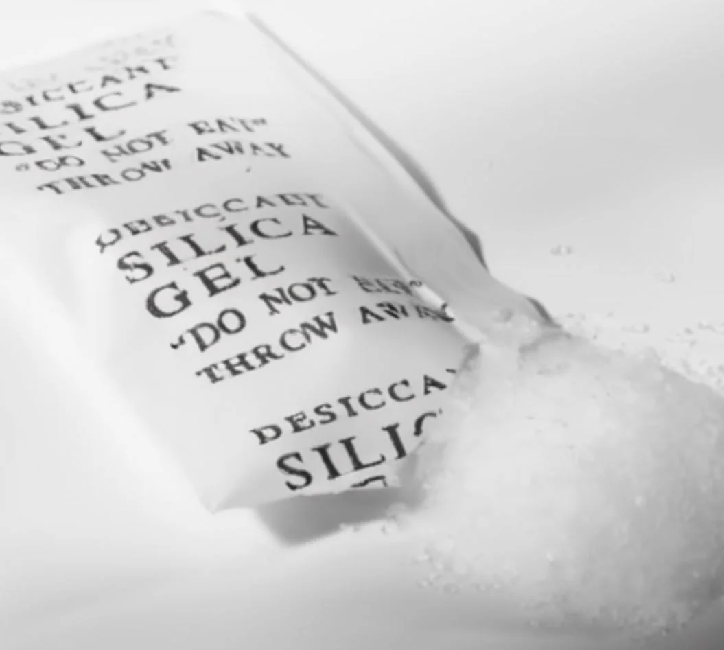 silica packet for drying white powder